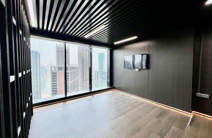 Office Space - Studio - 1 Bathroom for rent in The Burlington - Business Bay - Dubai