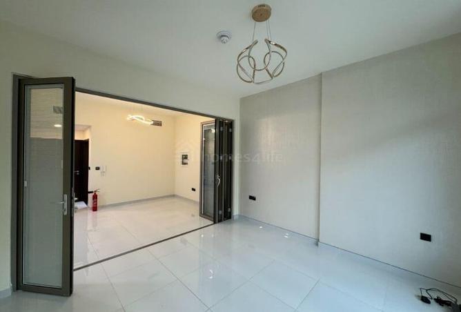 76964228 - Property Image 2