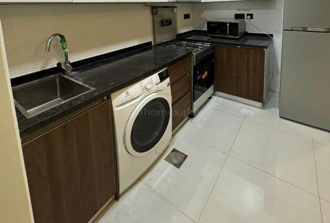 76964228 - Property Image 3