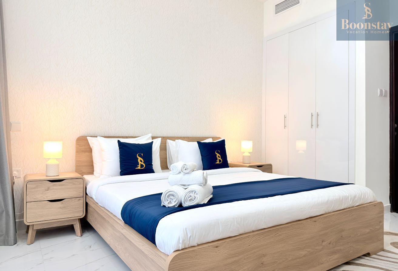 Spacious/ Fully Furnished/Bills Included photo 10