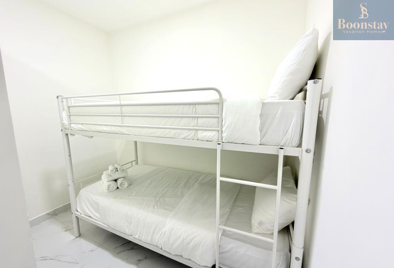 Spacious/ Fully Furnished/Bills Included photo 17
