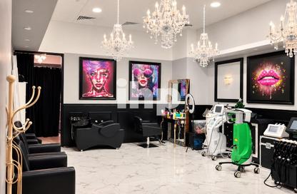 Retail - Studio for sale in Park Towers - DIFC - Dubai