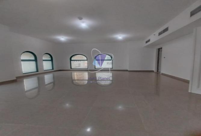 142367804 - صورة العقار 3