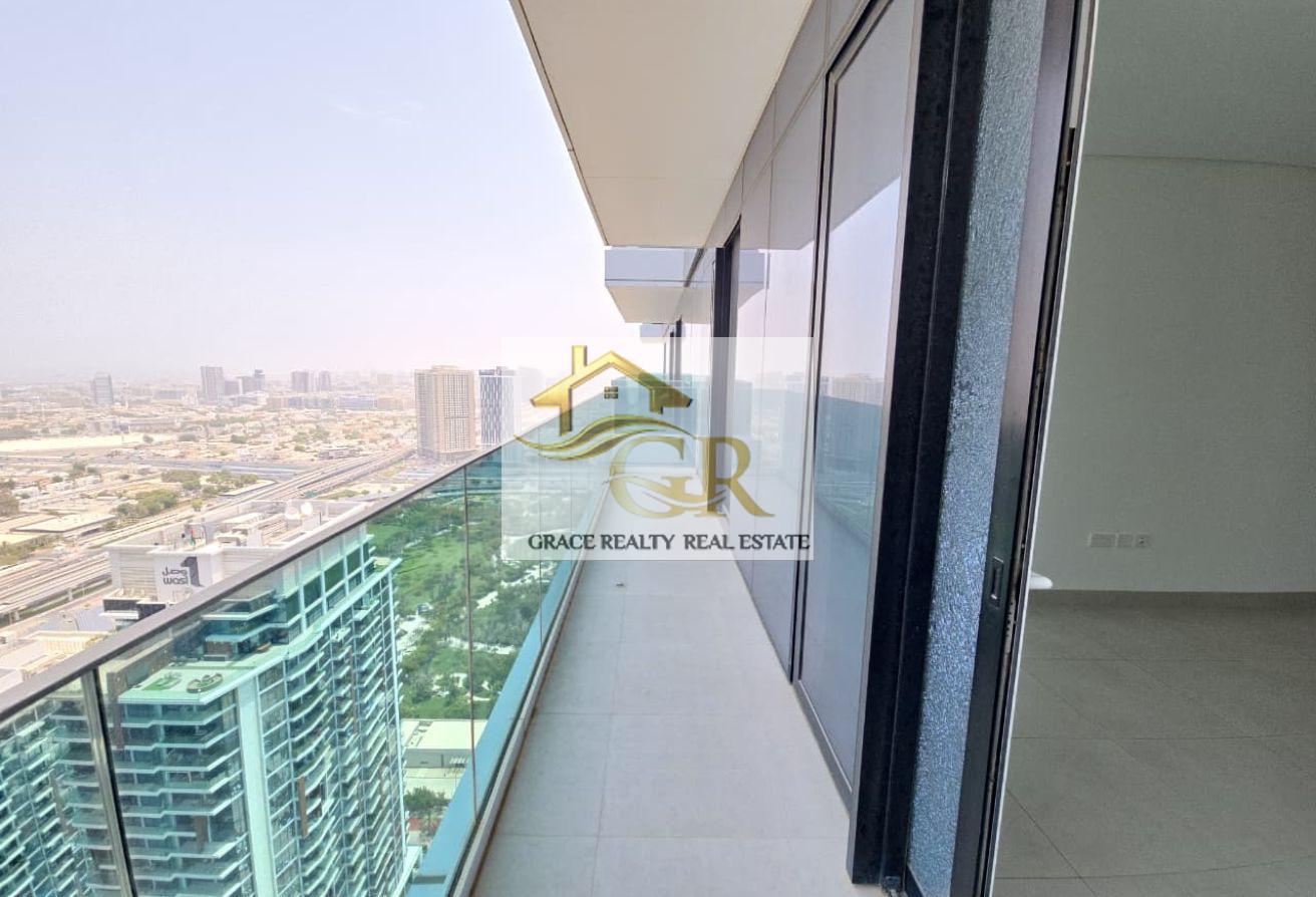 Premium 1BR | High Floor | Sea & Skyline views photo 5