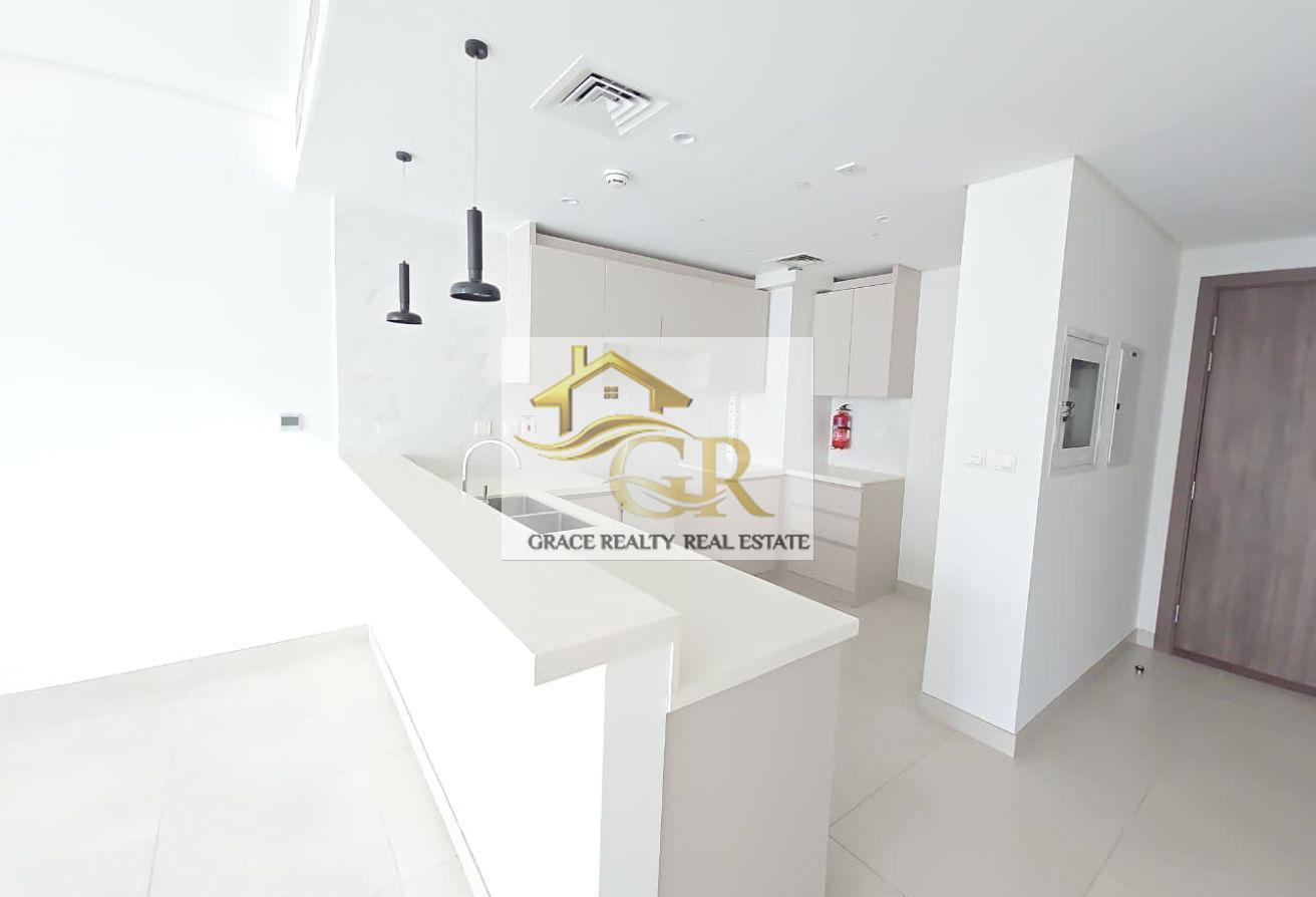 Premium 1BR | High Floor | Sea & Skyline views photo 3