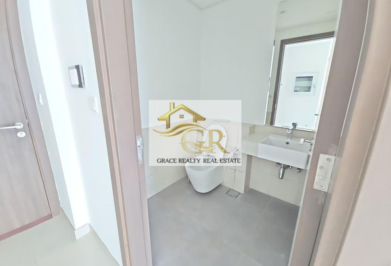 Premium 1BR | High Floor | Sea & Skyline views photo 17