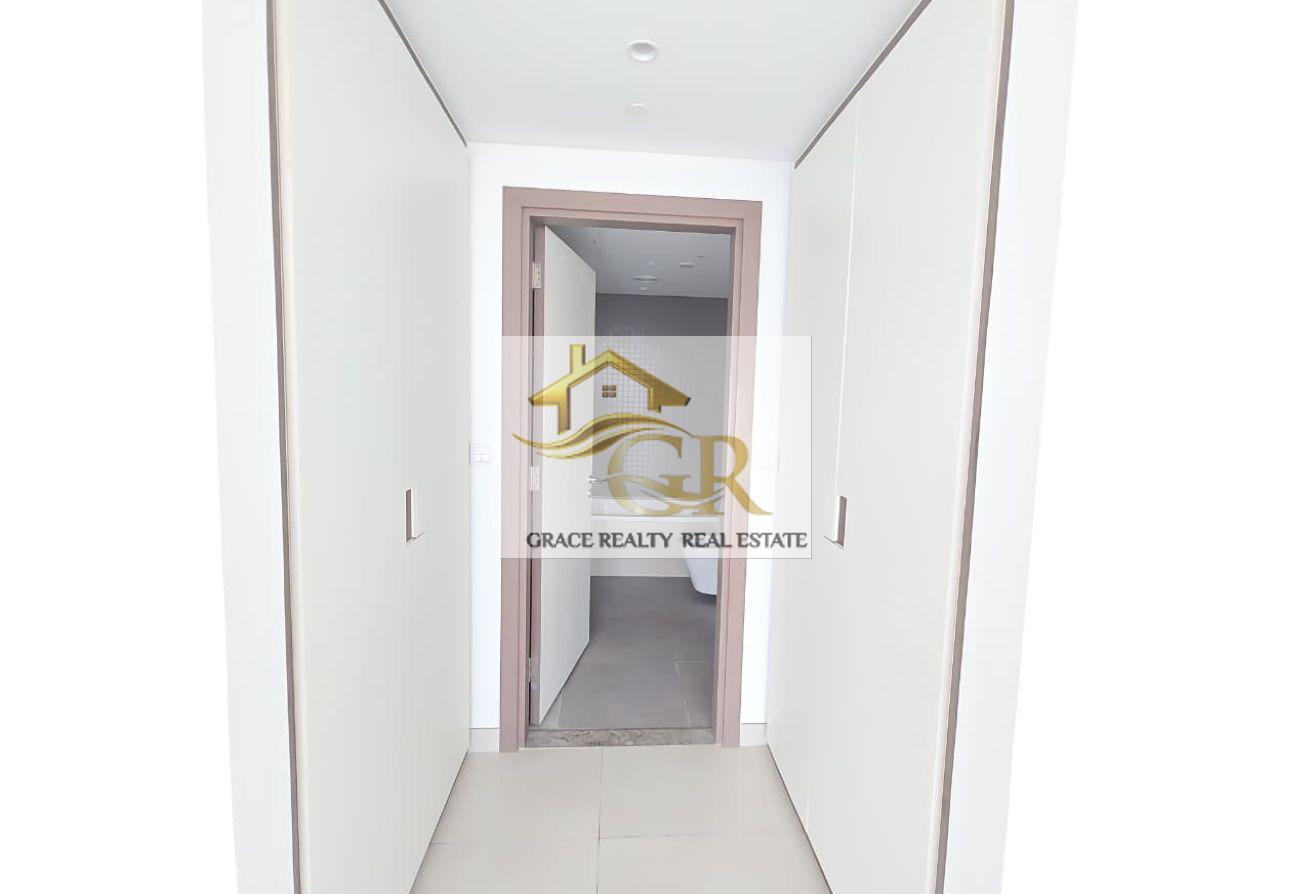 Premium 1BR | High Floor | Sea & Skyline views photo 13