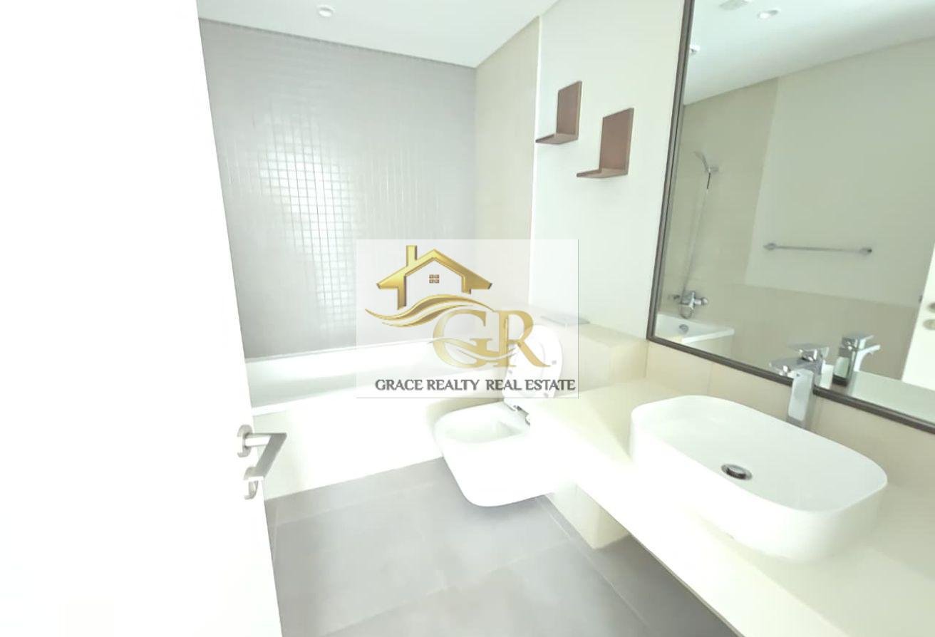 Premium 1BR | High Floor | Sea & Skyline views photo 16