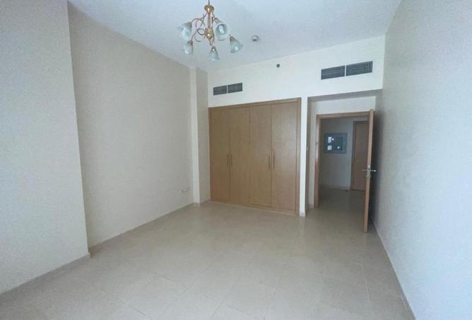 64431100 - Property Main Image