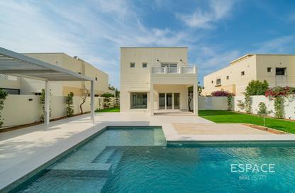 Villa - 5 - 5 for rent in Meadows 9 - Meadows - Dubai Villa - 5 - 5 for rent in Meadows 9 - Meadows - Dubai
