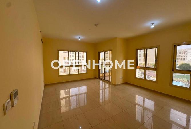 Hot Deal I Prime Location I Best Amenities — photo 2