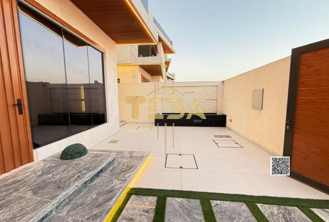 104123114 - Property Image 2