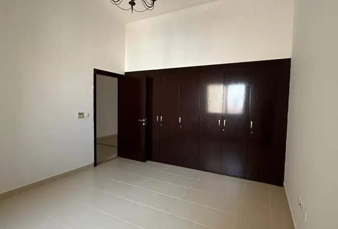 103240020 - Property Image 3