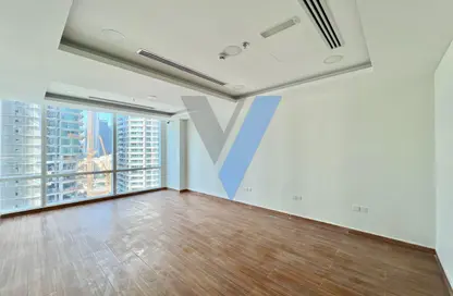 Office Space - Studio - 1 Bathroom for rent in Tamani Art Tower - Business Bay - Dubai