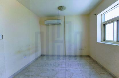 Apartment - Studio - 1 for rent in Fire Station Road - Muwaileh - Sharjah