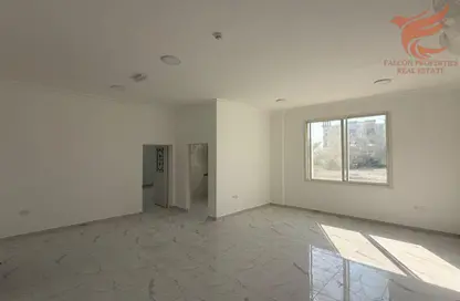 Apartment - 2 Bedrooms - 1 Bathroom for rent in Seih Al Uraibi - Ras Al Khaimah