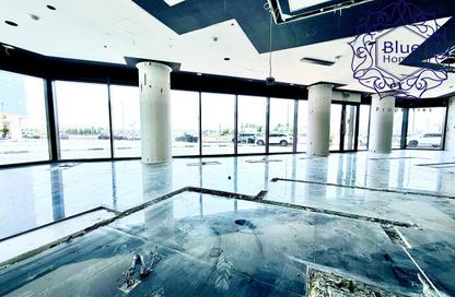 Shop - Studio - 1 for rent in Trio Building - Al Barsha 1 - Al Barsha - Dubai