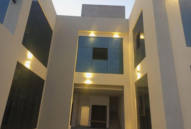 83641311 - Property Image 2