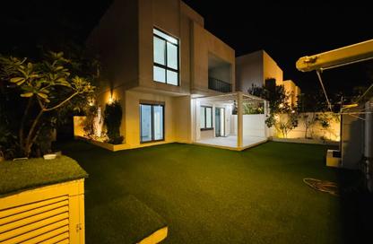 Townhouse - 4 - 4 for rent in Zahra Townhouses - Town Square - Dubai