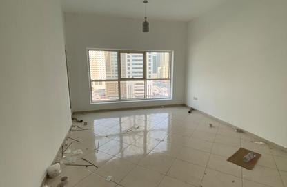 Apartment - 2 - 4 for sale in Al Anwar Tower - Al Khan Lagoon - Al Khan - Sharjah