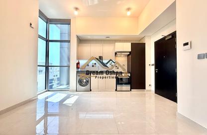 Apartment - Studio - 1 for rent in Burj Ghaya - Al Jaddaf - Dubai Apartment - Studio - 1 for rent in Burj Ghaya - Al Jaddaf - Dubai