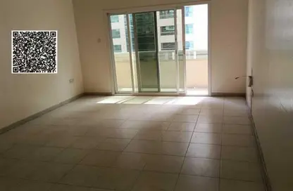 شقة - 2 غرف نوم - 3 حمامات للايجار في التعاون - الشارقة