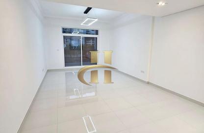 Apartment - 1 - 2 for rent in Topaz Residence 2 - Topaz Residence - Dubai Silicon Oasis - Dubai