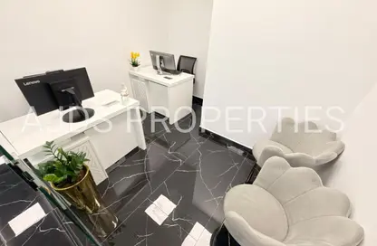 مكتب - غرفة نوم - 1 حمام للايجار في فاطمه محمد احمد بن سليمان - الرفاعة - بر دبي - دبي