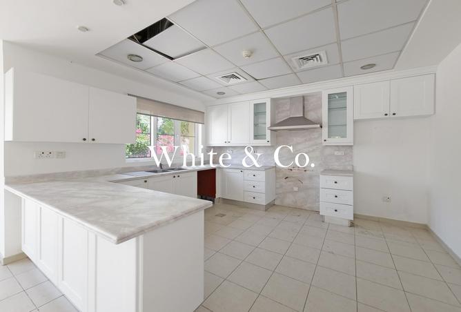 80682824 - Property Image 3