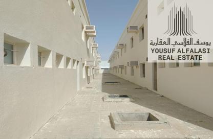 Labor Camp - Studio - 7+ for rent in Al Sajaa S - Al Sajaa - Sharjah