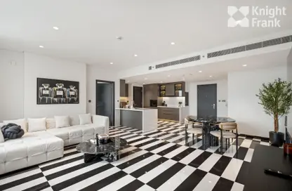 Apartment - 1 Bedroom - 2 Bathrooms for sale in Sky Gardens - DIFC - Dubai