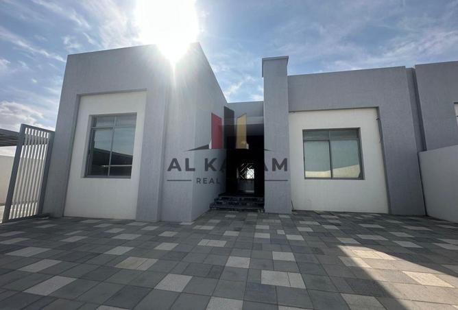 16202220 - Property Image 2