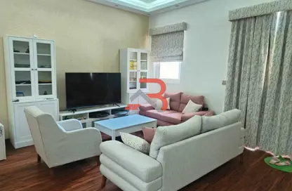 Apartment - 2 Bedrooms - 3 Bathrooms for rent in Shakespeare Circus 3 - Shakespeare Circus - Motor City - Dubai