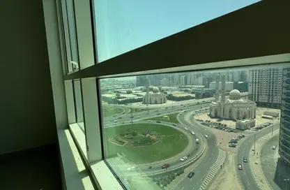 Apartment - 2 Bedrooms - 3 Bathrooms for rent in Danat Al Khan Tower - Al Khan Lagoon - Al Khan - Sharjah