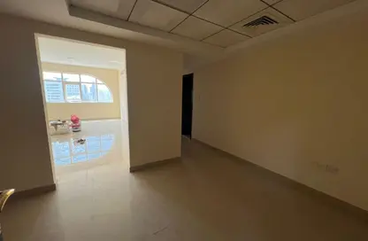 شقة - 2 غرف نوم - 2 حمامات للايجار في دار المجاز - شارع جمال عبد الناصر - المجاز - الشارقة