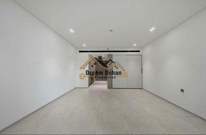 Apartment - Studio - 1 for rent in Binghatti Ivory - Dubai Healthcare City 2 - Al Jaddaf - Dubai