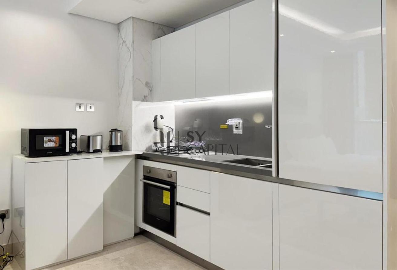 Furnished Studio I Prime Location I Community View photo 13