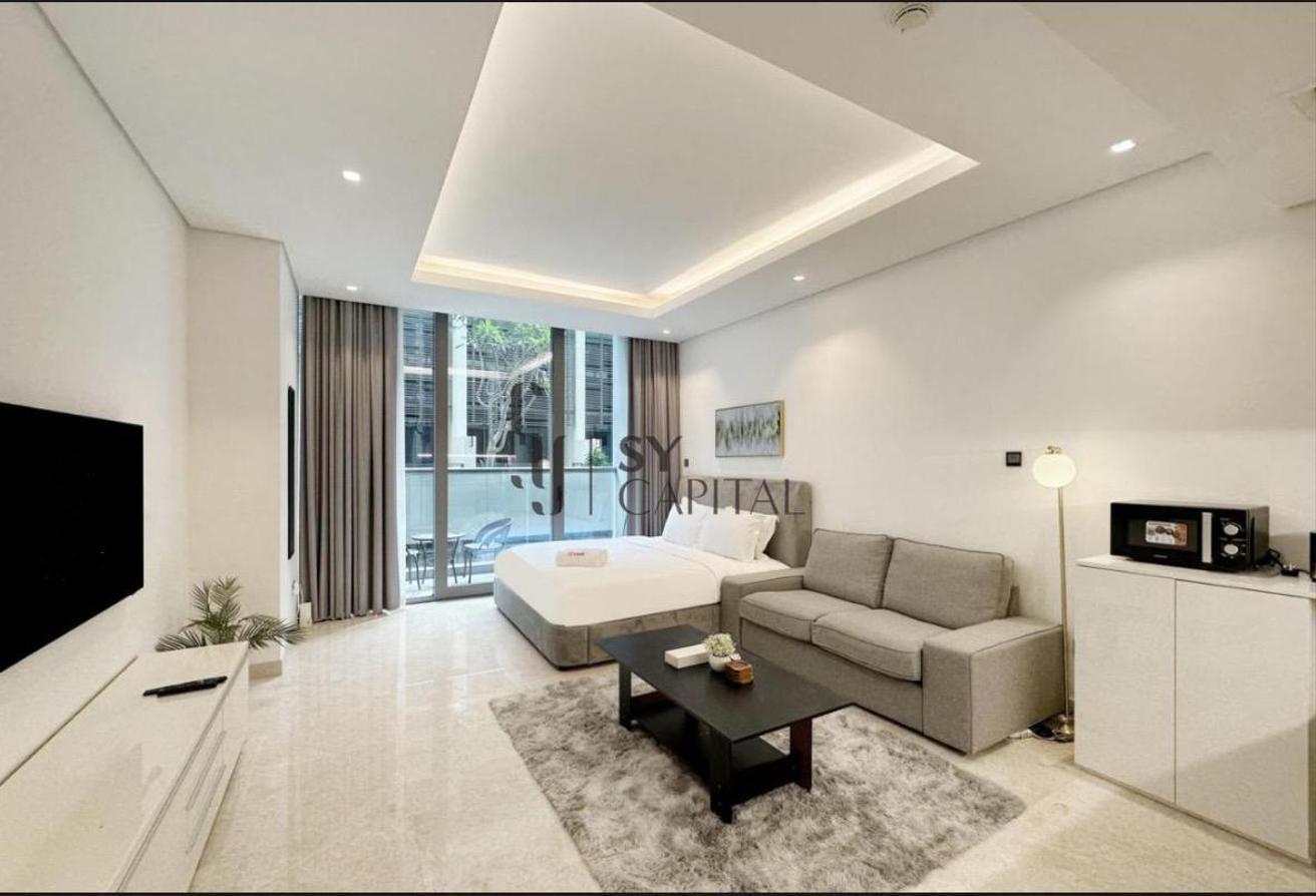 Furnished Studio I Prime Location I Community View photo 5