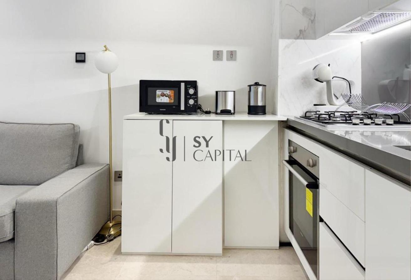 Furnished Studio I Prime Location I Community View photo 14