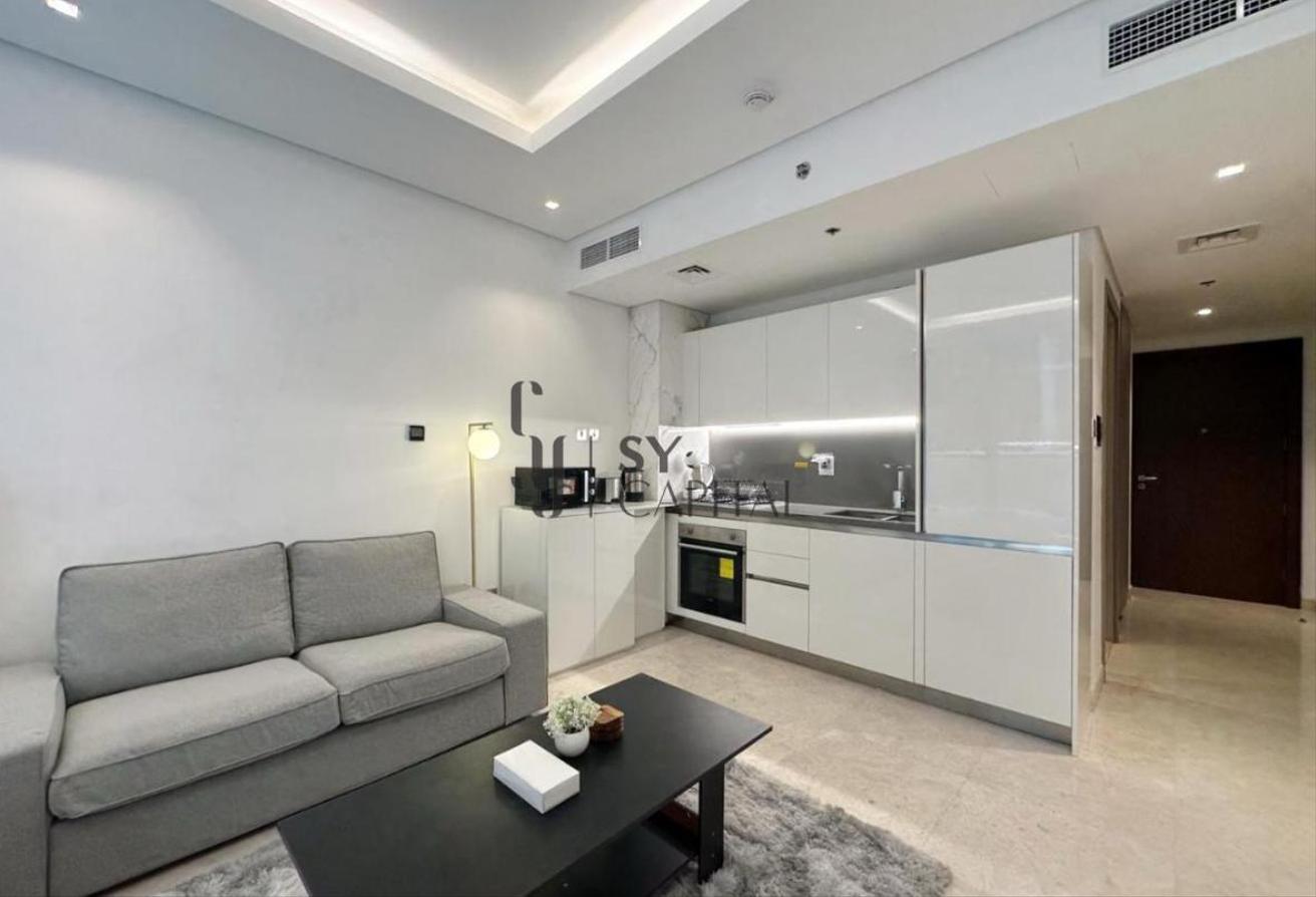 Furnished Studio I Prime Location I Community View photo 6