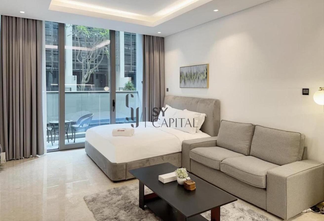 Furnished Studio I Prime Location I Community View photo 4