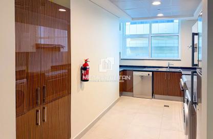 Apartment - 1 - 2 for sale in Marina Arcade Tower - Dubai Marina - Dubai