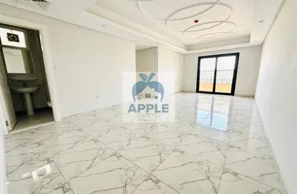 Apartment - 3 Bedrooms - 3 Bathrooms for rent in Muwaileh 3 Building - Muwaileh - Sharjah