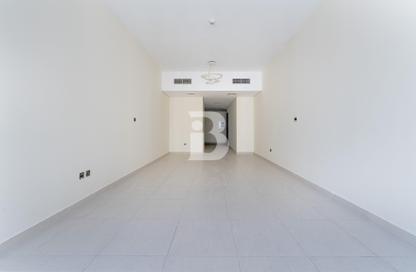 Apartment - 2 Bedrooms - 2 Bathrooms for rent in Bahwan Tower Downtown - Downtown Dubai - Dubai