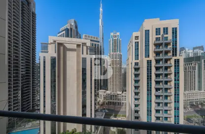 Apartment - 2 Bedrooms - 2 Bathrooms for rent in Bahwan Tower Downtown - Downtown Dubai - Dubai