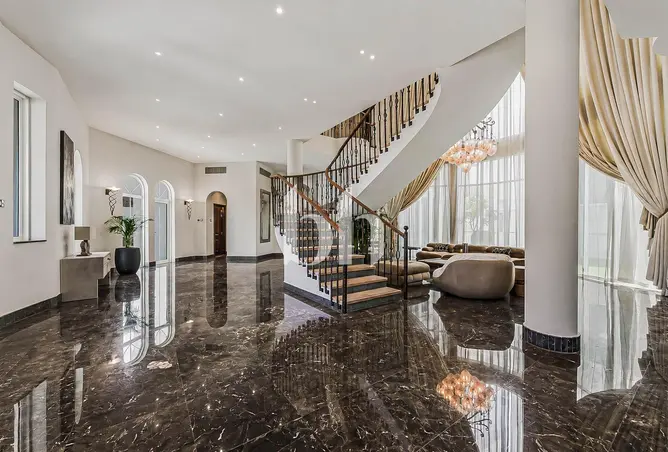 156011100 - Property Image 3
