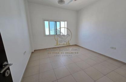 Apartment - 1 - 2 for rent in Al Qulaya'ah - Al Sharq - Sharjah