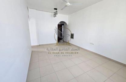 Apartment - 1 - 2 for rent in Al Qulaya'ah - Al Sharq - Sharjah Apartment - 1 - 2 for rent in Al Qulaya'ah - Al Sharq - Sharjah