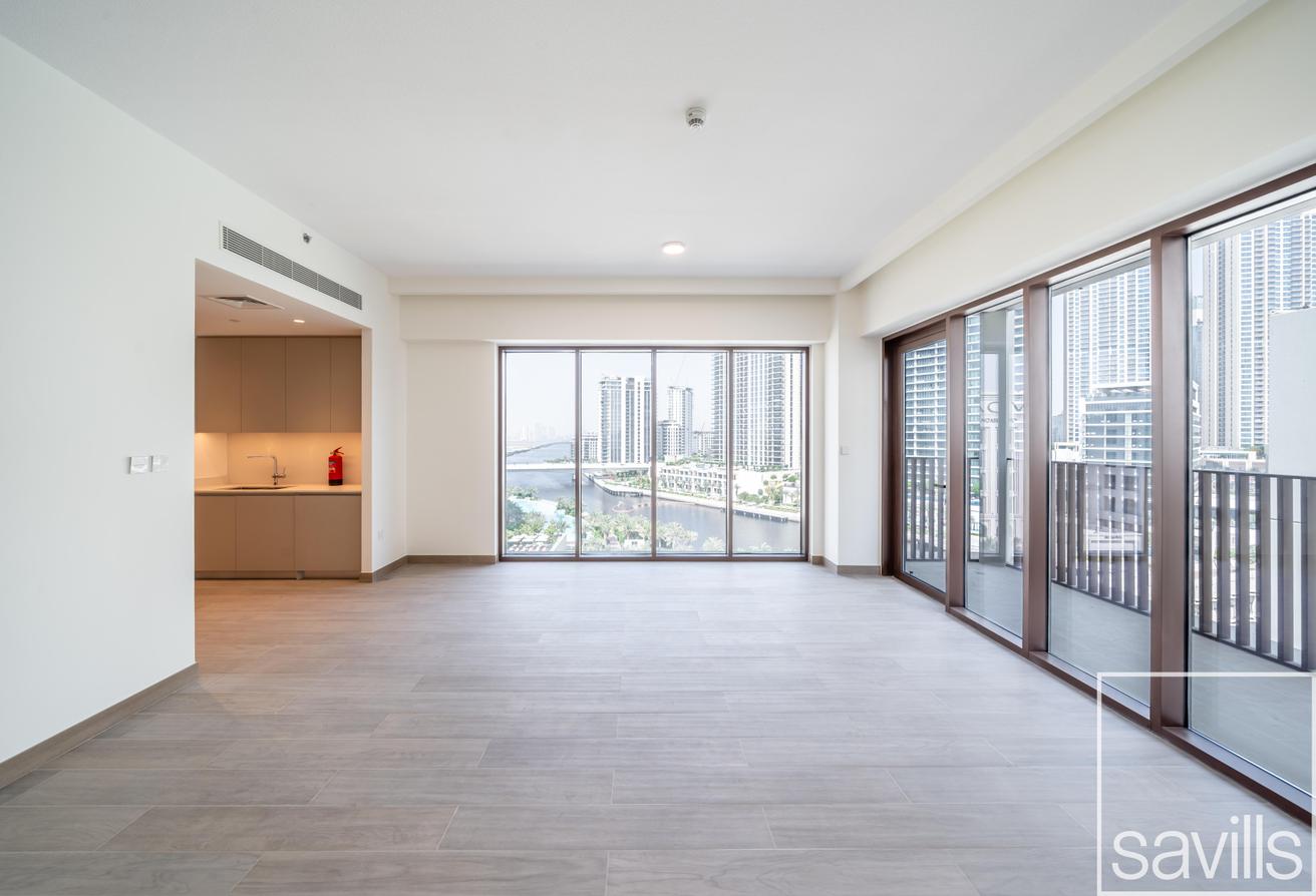 Elegant Layout | Pool & Beach View | Vacant photo 4