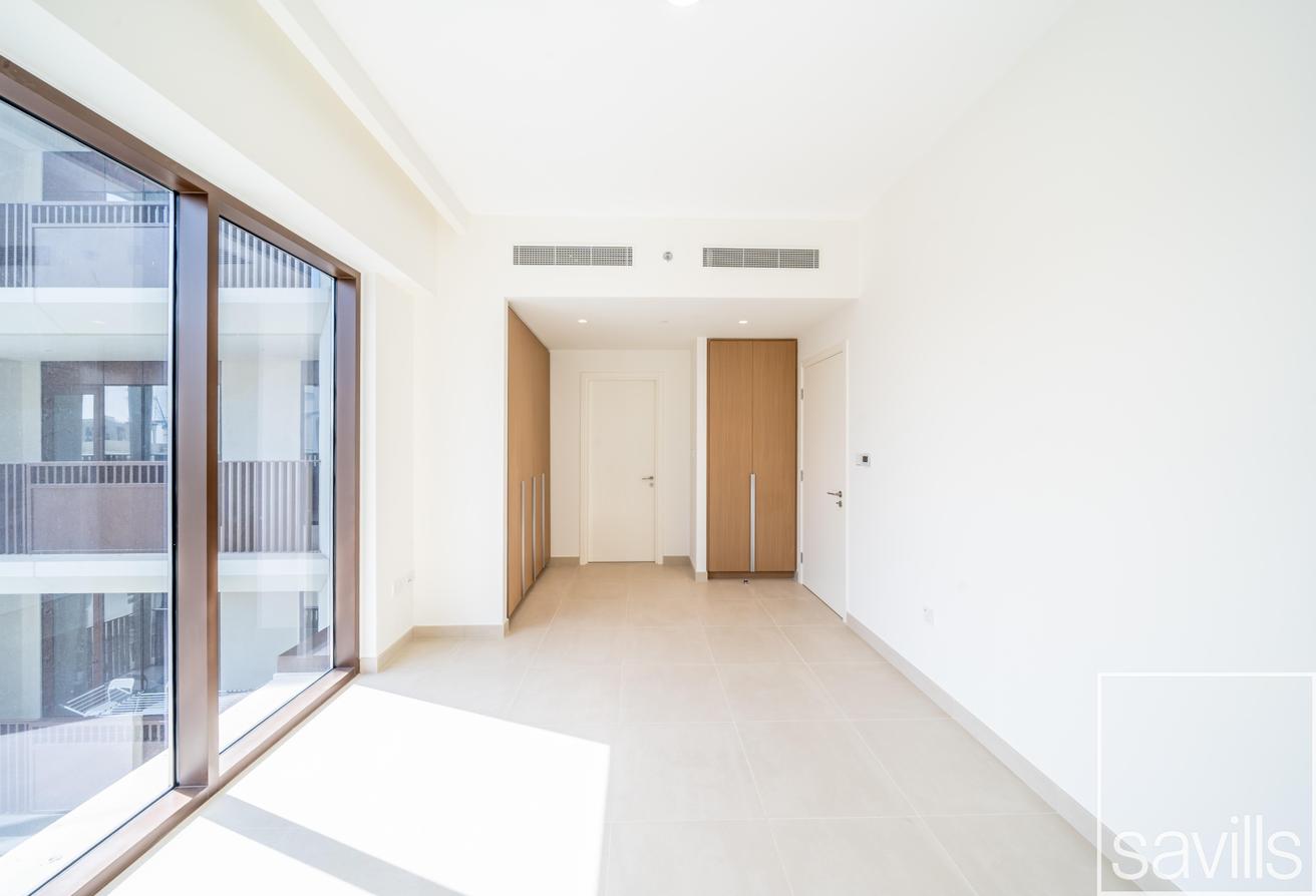 Elegant Layout | Pool & Beach View | Vacant photo 10